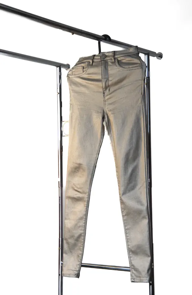 Pantalón Naf Naf talla 6